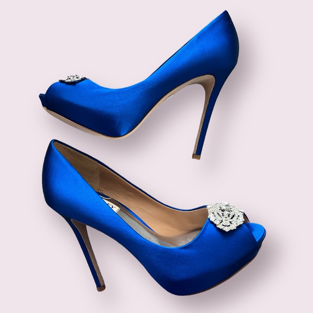 Badgley Mischka satin heels